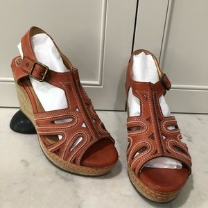 Pikolinos platform wedge sandals